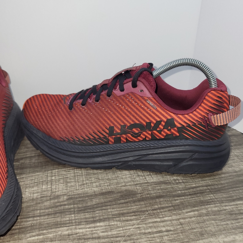 Hoka Men's Rincon 2 Running Shoes Blk/Burgandy Size 8 - Picture 2 of 10
